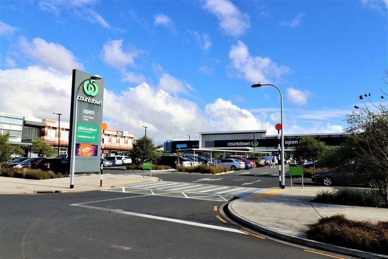 Photo of property in 39 Lockheed Street, Hobsonville, Auckland, 0618