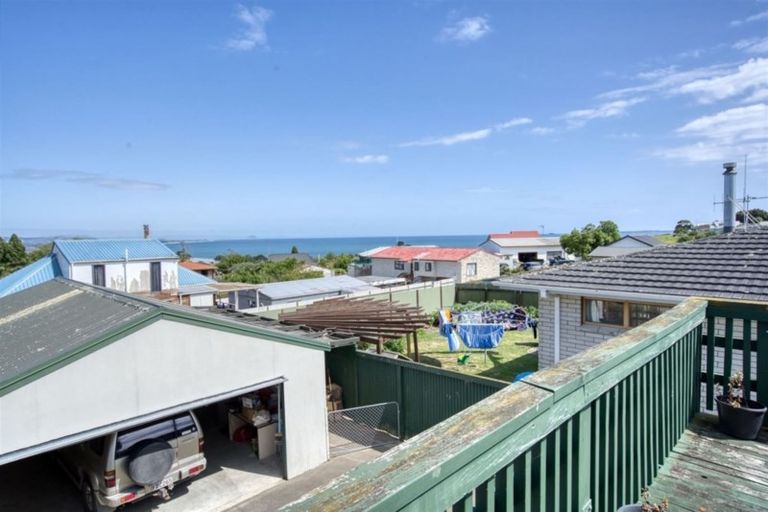 Photo of property in 2 Ngaparaoa Drive, Maketu, 3189