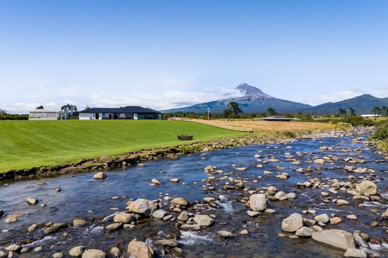 Photo of property in 90 Peters Road, Kaimiro, Inglewood, 4386