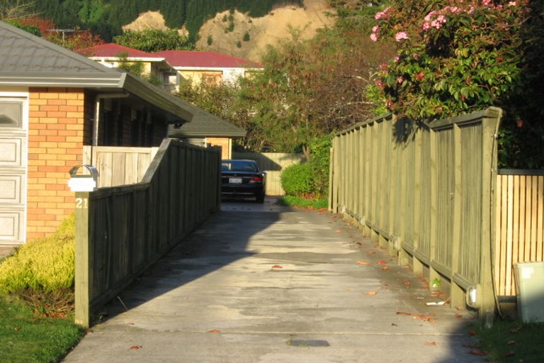 Photo of property in 21 Karu Crescent, Waikanae, 5036