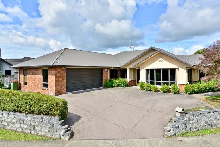 Photo of property in 3 Gibbston Close, Huntington, Hamilton, 3210