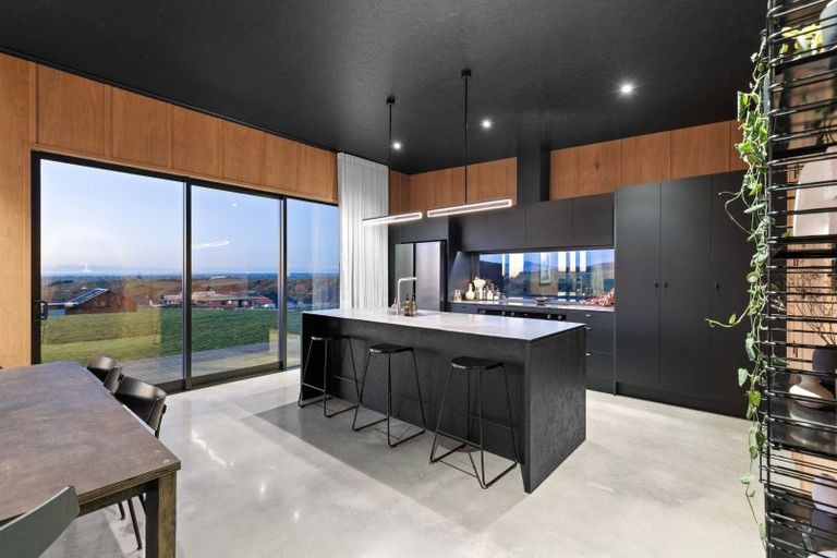 Photo of property in 173 Kingsdale Park Drive, Aokautere, Palmerston North, 4471