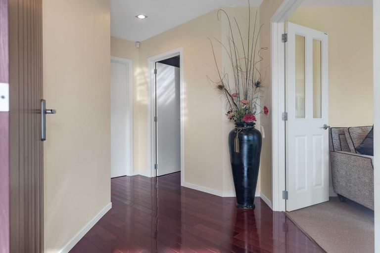 Photo of property in 32 Carroll Place, Owhata, Rotorua, 3010