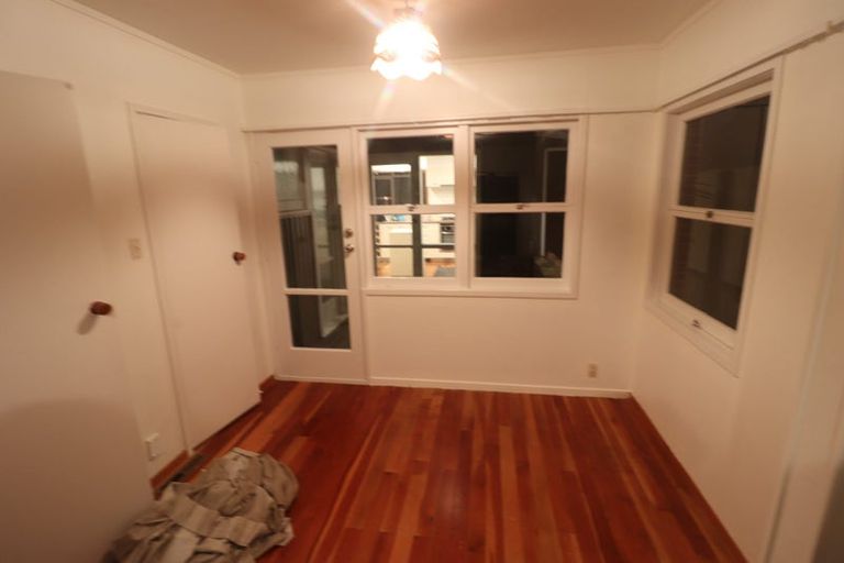 Photo of property in 23 Totara Grove, Hillcrest, Auckland, 0627