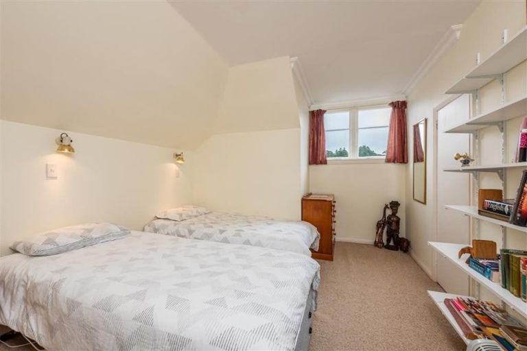 Photo of property in 10 Bristow Place, Karori, Wellington, 6012