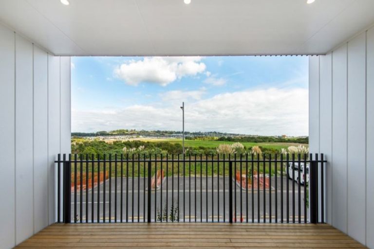 Photo of property in 9 Bonnette Road, Flat Bush, Auckland, 2019