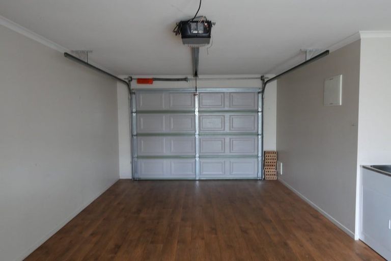 Photo of property in 8unit Village Place, Tuakau, 2121