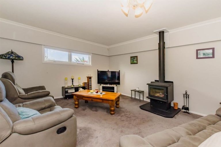 Photo of property in 76 Gray Avenue, Paraparaumu Beach, Paraparaumu, 5032