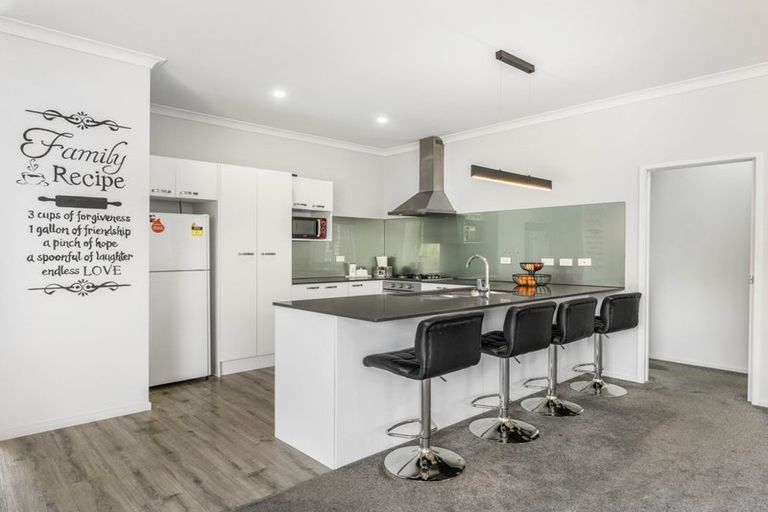 Photo of property in 51a Cosgrave Road, Papakura, 2110