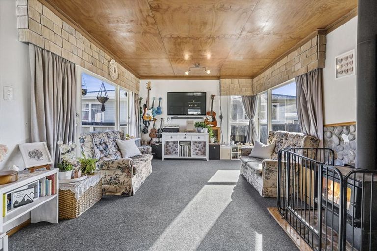 Photo of property in 20 Karamu Crescent, Wainuiomata, Lower Hutt, 5014