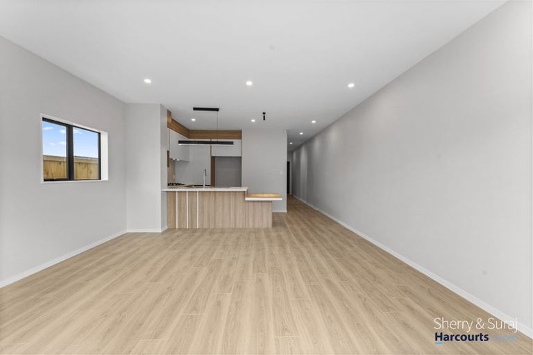 Photo of property in 39a Hari Road, Karaka, 2113