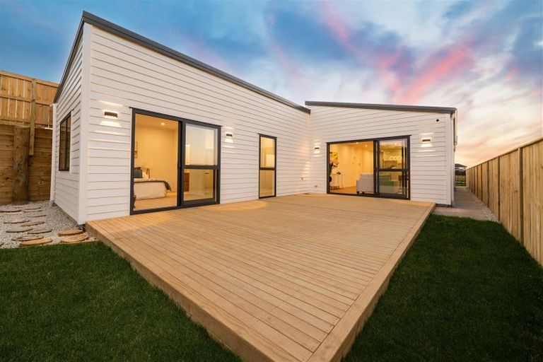 Photo of property in 61 Ta Moko Drive, Gulf Harbour, 0930