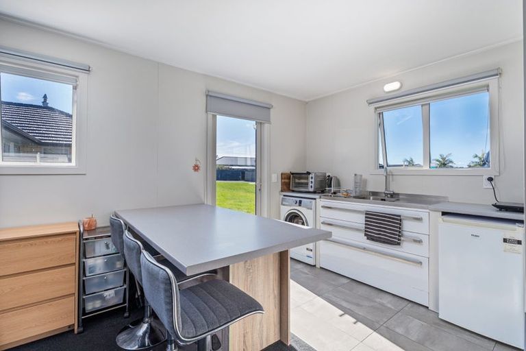 Photo of property in 36 Tairua Palms Place, Tairua, 3508