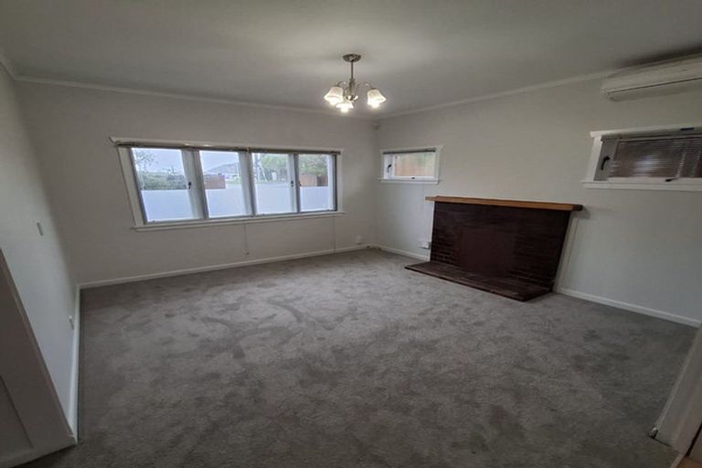 Photo of property in 1/157 Onewa Road, Birkenhead, Auckland, 0626