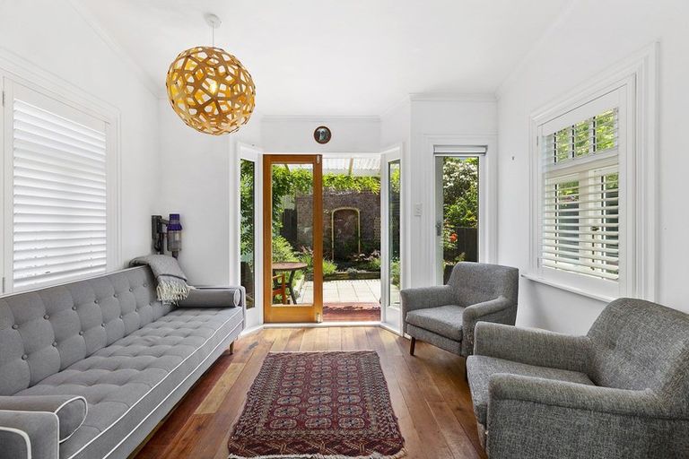 Photo of property in 109 Constable Street, Newtown, Wellington, 6021