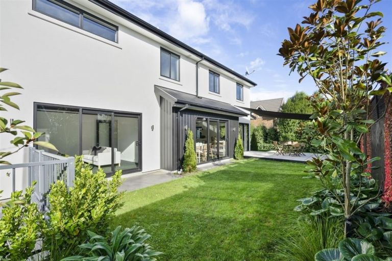 Photo of property in 15b Konini Street, Riccarton, Christchurch, 8041