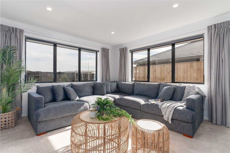 Photo of property in 16 Mitre Way, Solway, Masterton, 5810