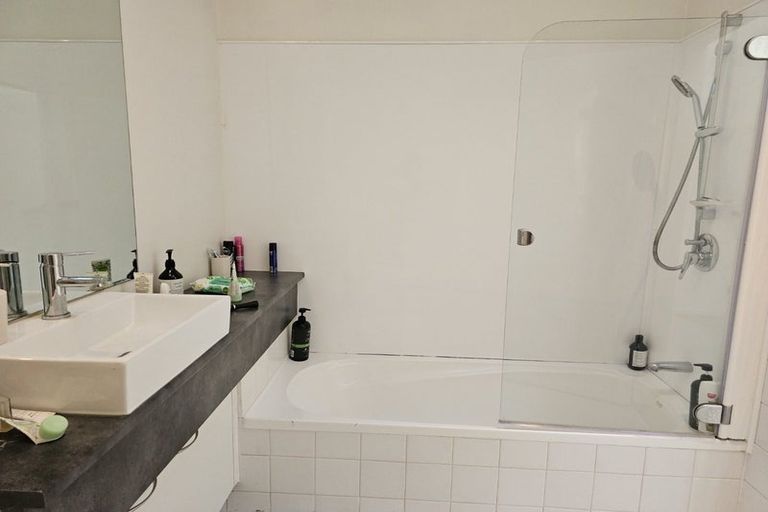 Photo of property in 6/28 Majoribanks Street, Mount Victoria, Wellington, 6011