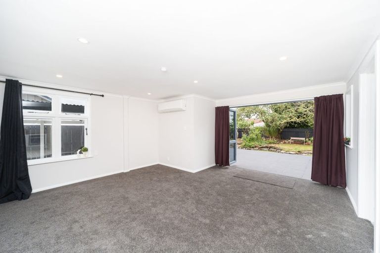 Photo of property in 85 Shamrock Street, Takaro, Palmerston North, 4412