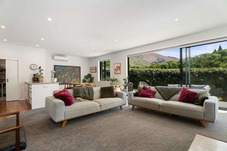 Photo of property in 137 Meadowstone Drive, Wanaka, 9305