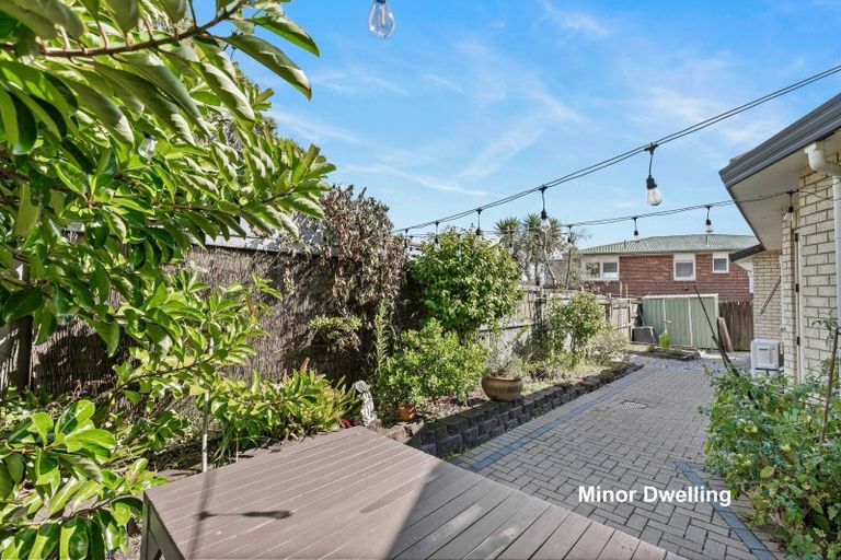 Photo of property in 18 Folkestone Street, Murrays Bay, Auckland, 0630