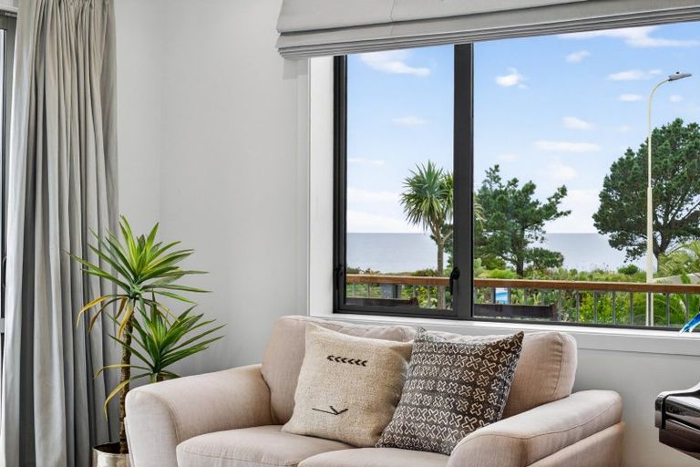 Photo of property in 11 Mer Place, Bay View, Napier, 4104