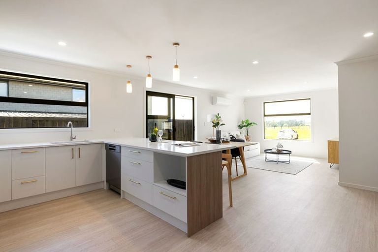 Photo of property in 10 Oralee Terrace, Peacocke, 3206