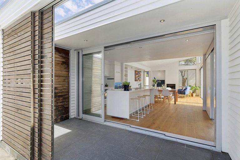 Photo of property in 79 Ludlam Street, Seatoun, Wellington, 6022