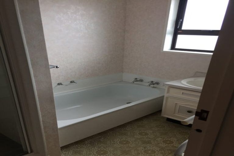 Photo of property in 23 Shelton Place, Feilding, 4702