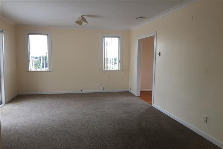 Photo of property in 9 Statesman Street, Henderson, Auckland, 0612