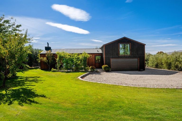 Photo of property in 1 Riesling Way, Cromwell, 9310