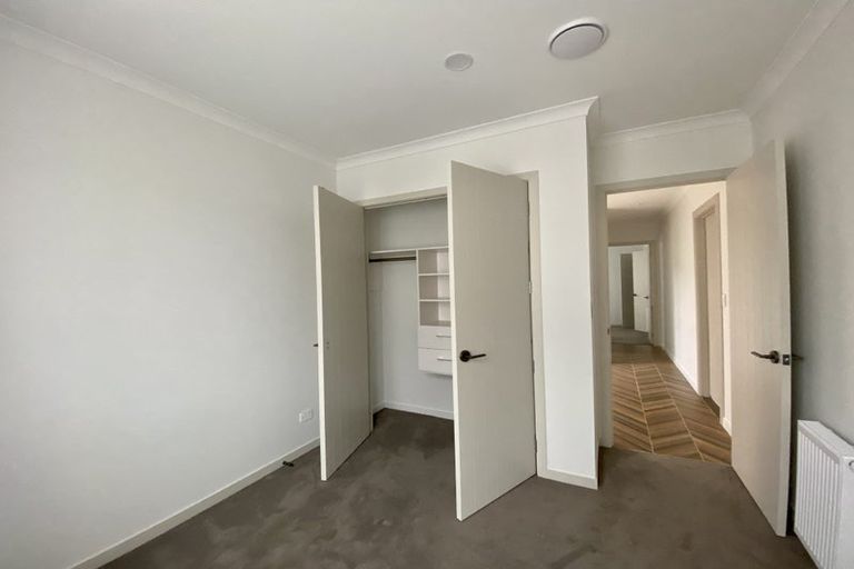 Photo of property in 16 Cloonlyon Drive, Flat Bush, Auckland, 2019