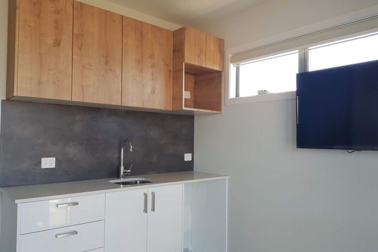 Photo of property in 11 Pacific Heights Road, Orewa, 0931