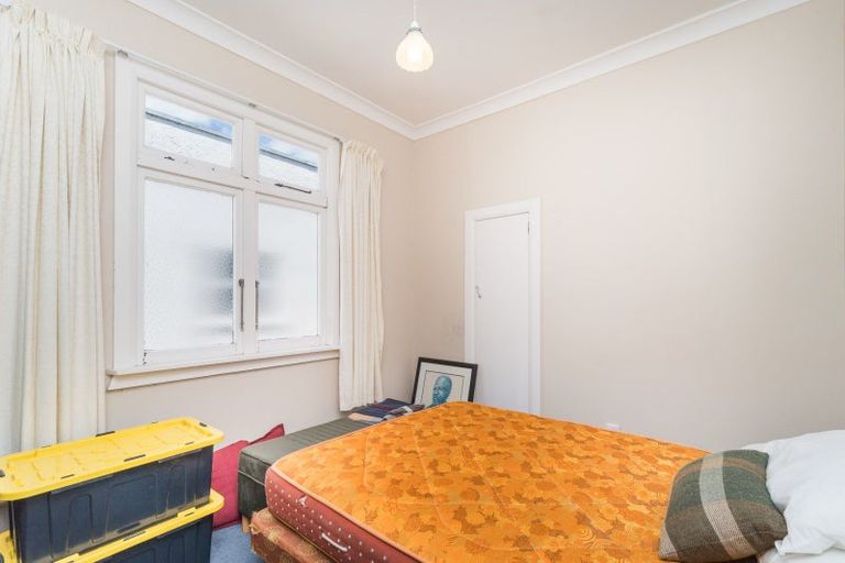 Photo of property in 8 Russell Street, Palmerston North, 4414