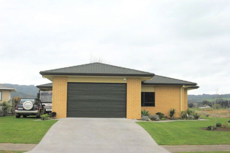 Photo of property in 3 Jacaranda Drive, Whitianga, 3510