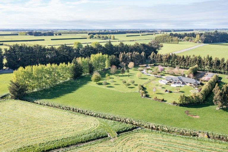 Photo of property in 200 Lochiel Branxholme Road, Lochiel, Winton, 9781