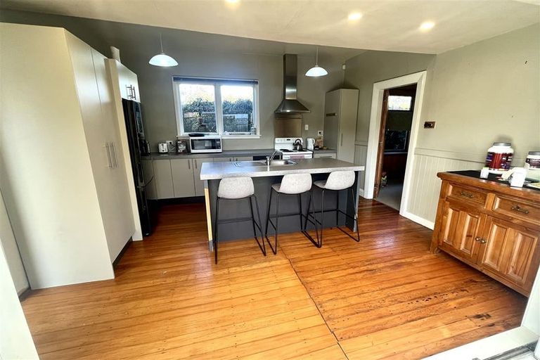 Photo of property in 73 Cornwall Street, St Albans, Christchurch, 8014