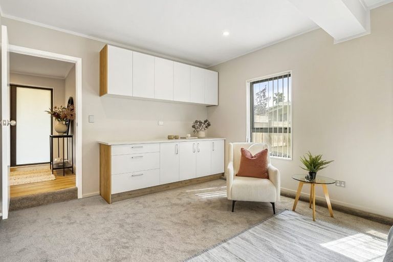 Photo of property in 10 Eagleson Street, Northcross, Auckland, 0632