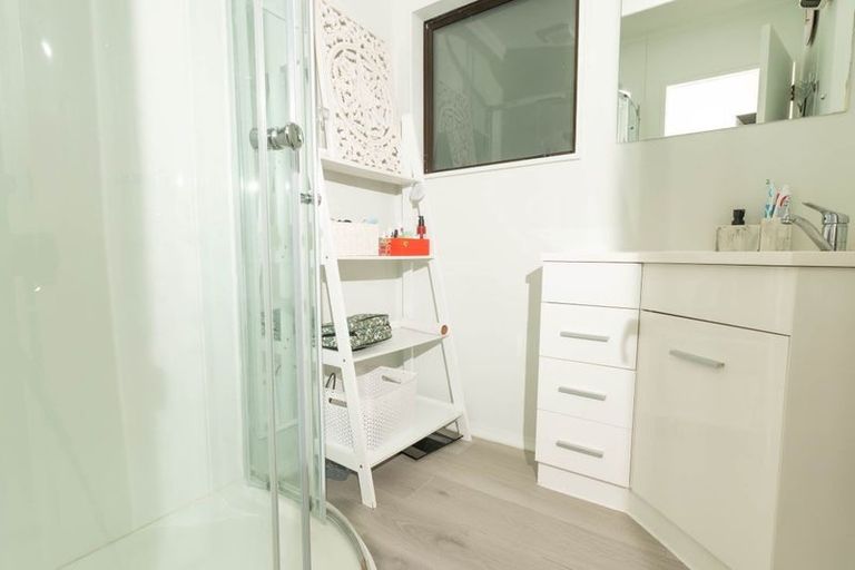 Photo of property in 1/16 Anne Mclean Drive, Bayview, Auckland, 0629