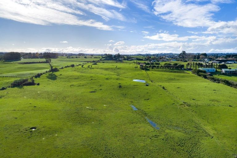 Photo of property in 45 Karioitahi Road, Waiuku, 2683