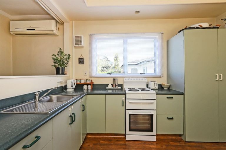 Photo of property in 6/101 Maddison Street, Akina, Hastings, 4122
