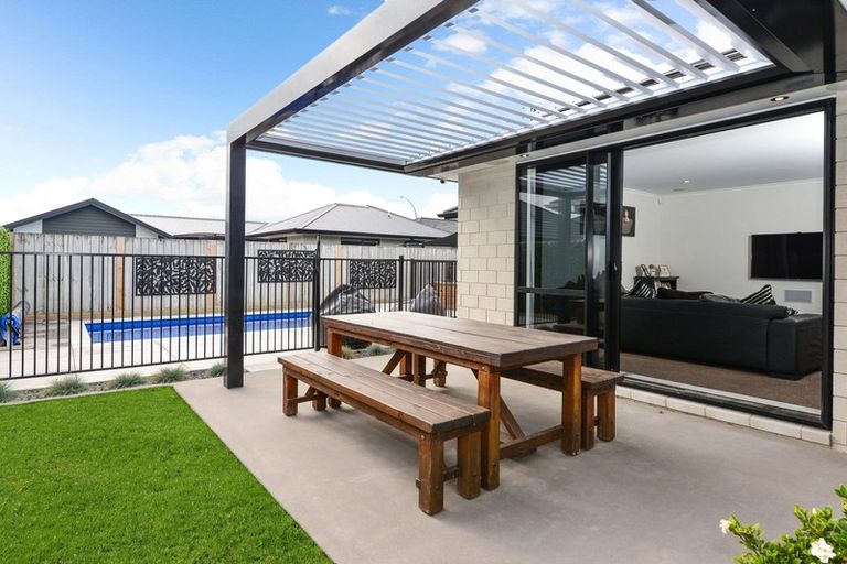 Photo of property in 6 Helen June Avenue, Flagstaff, Hamilton, 3210