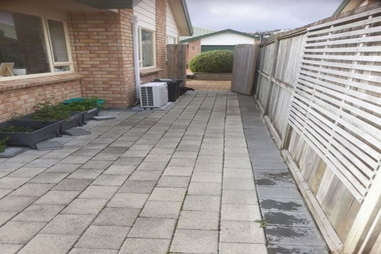 Photo of property in Miramar Villas, 12/6u Brussels Street, Miramar, Wellington, 6022