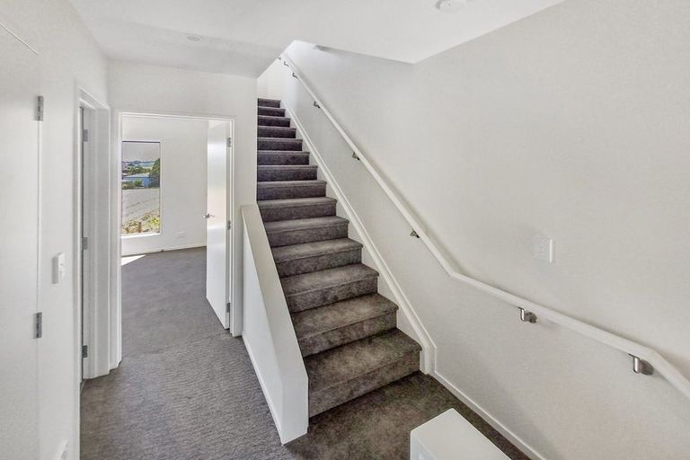 Photo of property in 27 Ara Mara Hua, Henderson, Auckland, 0612