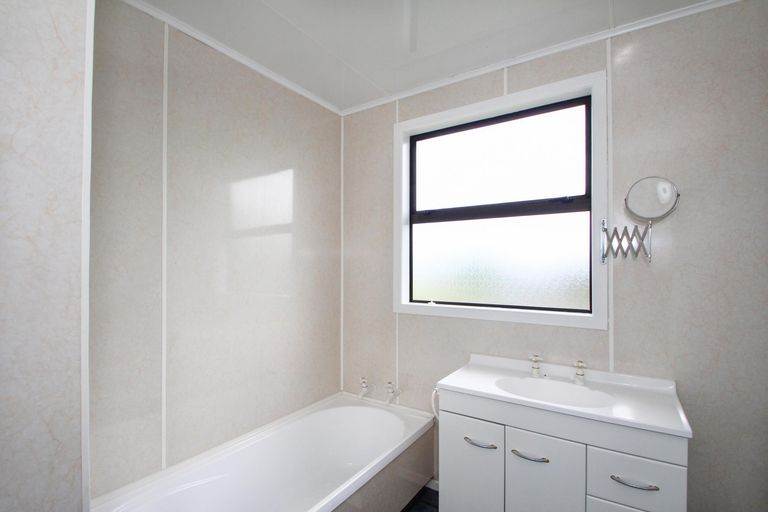 Photo of property in 24 Charles Street, Weston, Oamaru, 9401