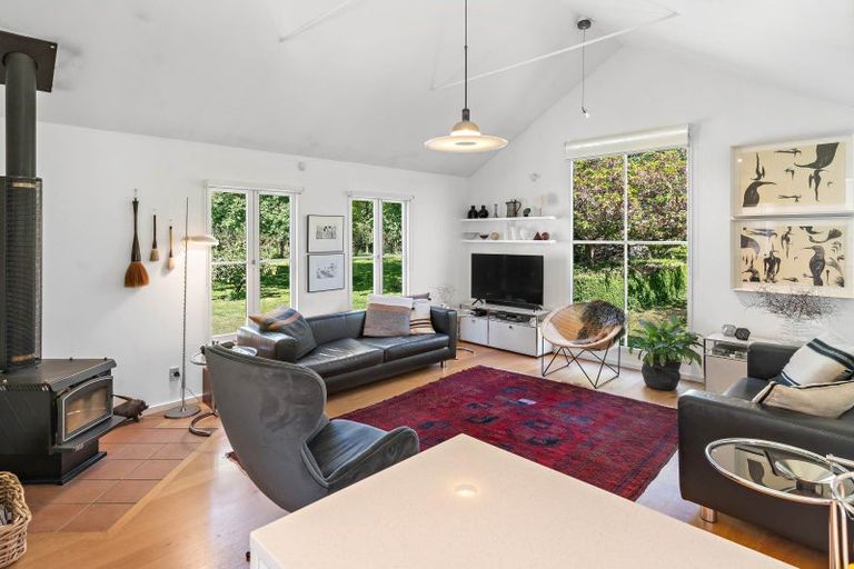 Photo of property in 32 Papawai Road, Papawai, Greytown, 5794