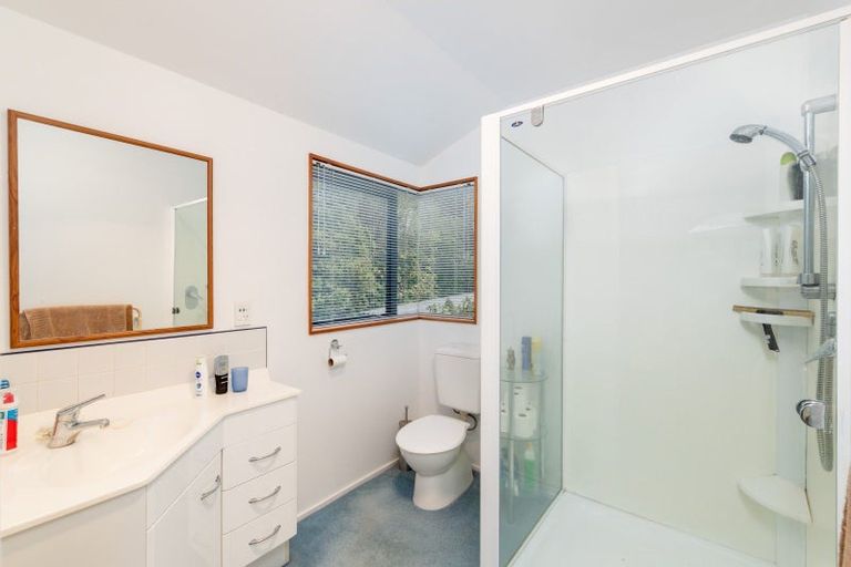 Photo of property in 347 Main Road North, Brown Owl, Upper Hutt, 5018
