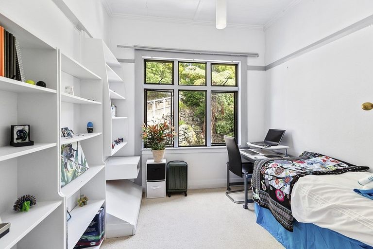 Photo of property in 19 Central Terrace, Kelburn, Wellington, 6012
