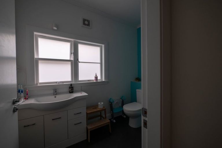 Photo of property in 85 Happy Valley Road, Owhiro Bay, Wellington, 6023