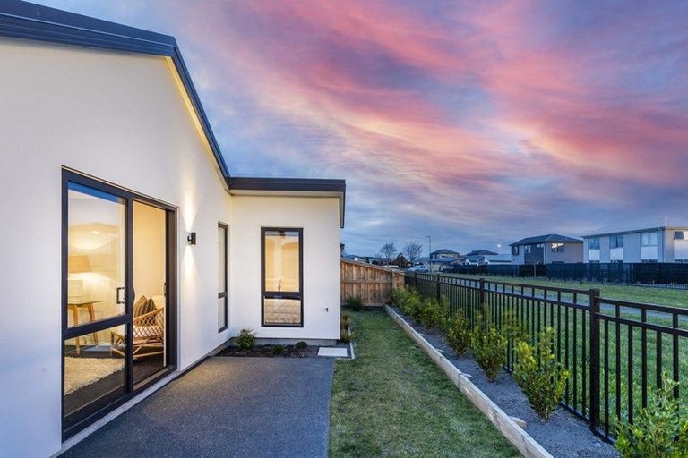 Photo of property in 4 Clontarf Lane, Belfast, Christchurch, 8051